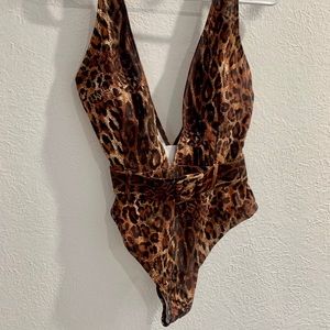 SEXY Plunging one piece swimsuit- Leopard M